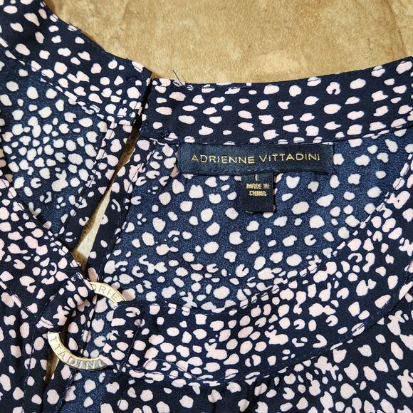 Adrienne Vittadini Sleeveless Blouse – Women’s Size Large | VW31620 - Picture 4 of 9